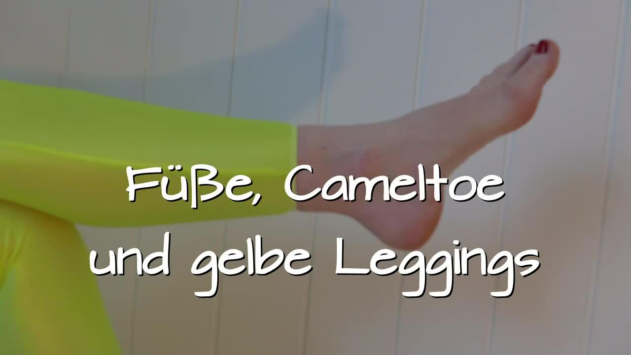 Clipspool Feet Cameltoe And Yellow Leggings clipspool-feet-cameltoe-and-yellow-leggings